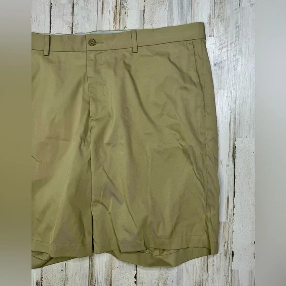 Nike Golf Shorts Men Size 40 Tan Polyester Blend 11” Inseam - Picture 2 of 10